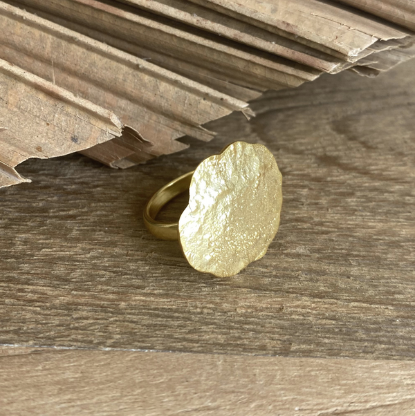 Alya Textured Ring - Gold