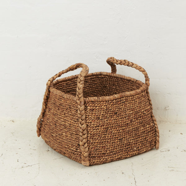 Waterhyacinth Rounded Square Basket w Plaited Handles