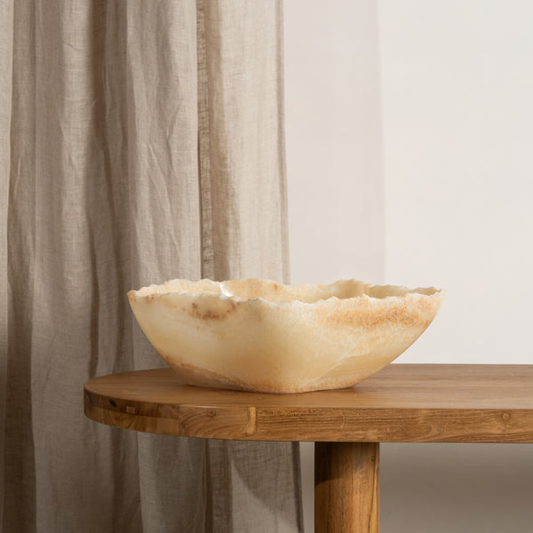 Amaris Curved Edge Solid Onyx Bowl