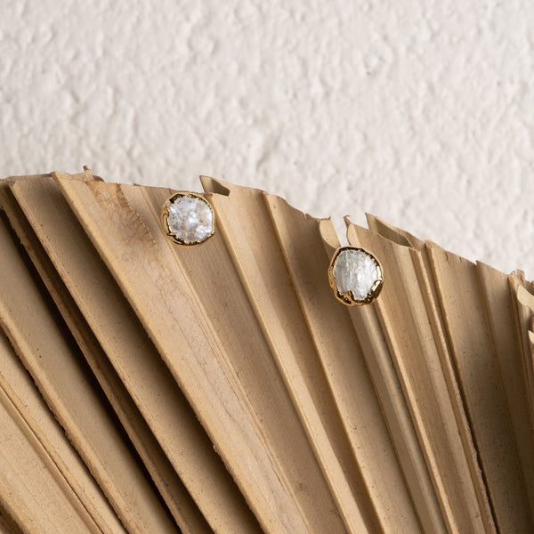Artorian Pearl Studs