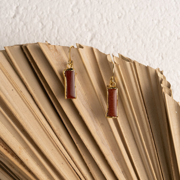 Eleri Single Drop Earrings