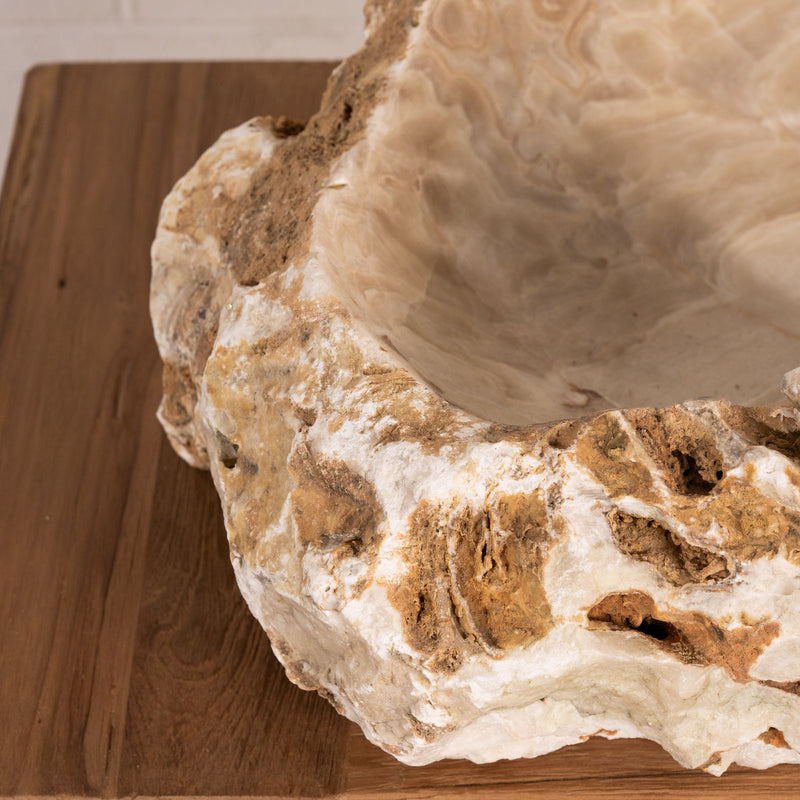 Erasmus Raw Onyx Basin