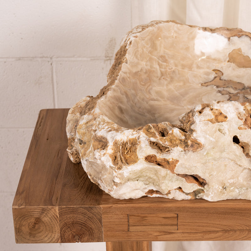 Erasmus Raw Onyx Basin