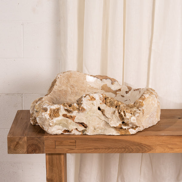 Erasmus Raw Onyx Basin