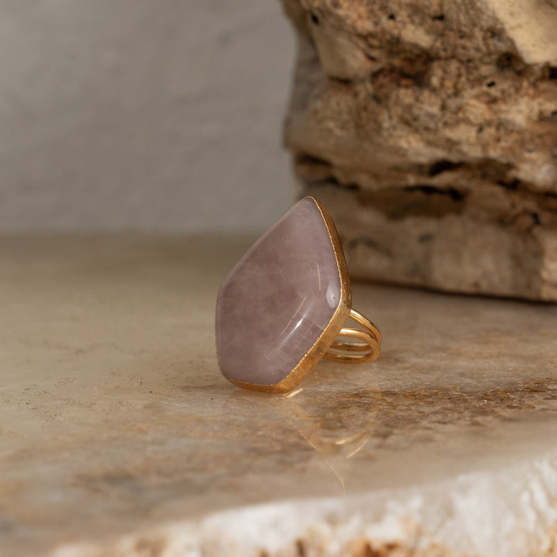 Ilka Rose Quartz Ring