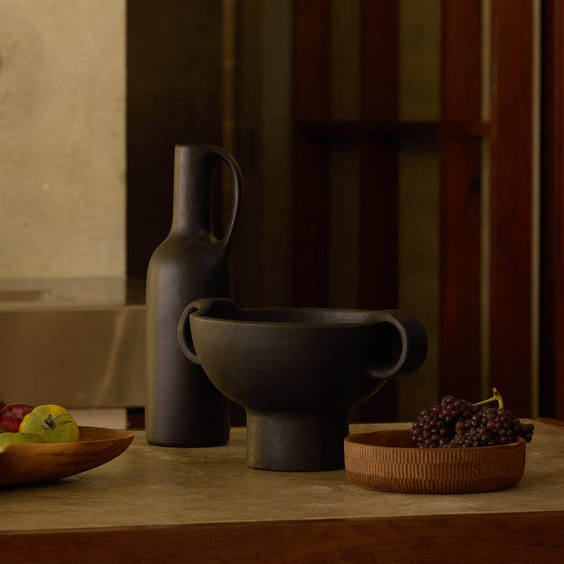 Advik bottle vase with handle