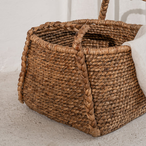 Waterhyacinth Rounded Square Basket w Plaited Handles