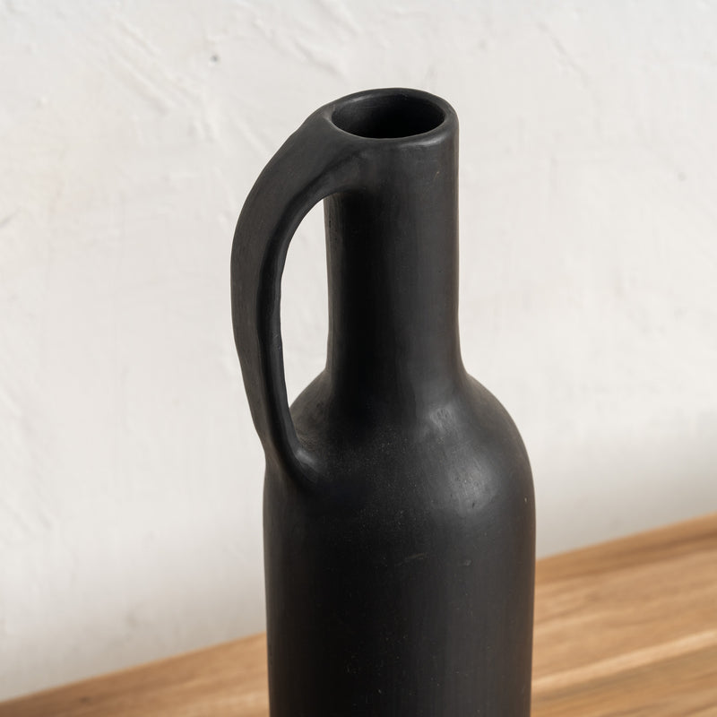 Advik bottle vase with handle