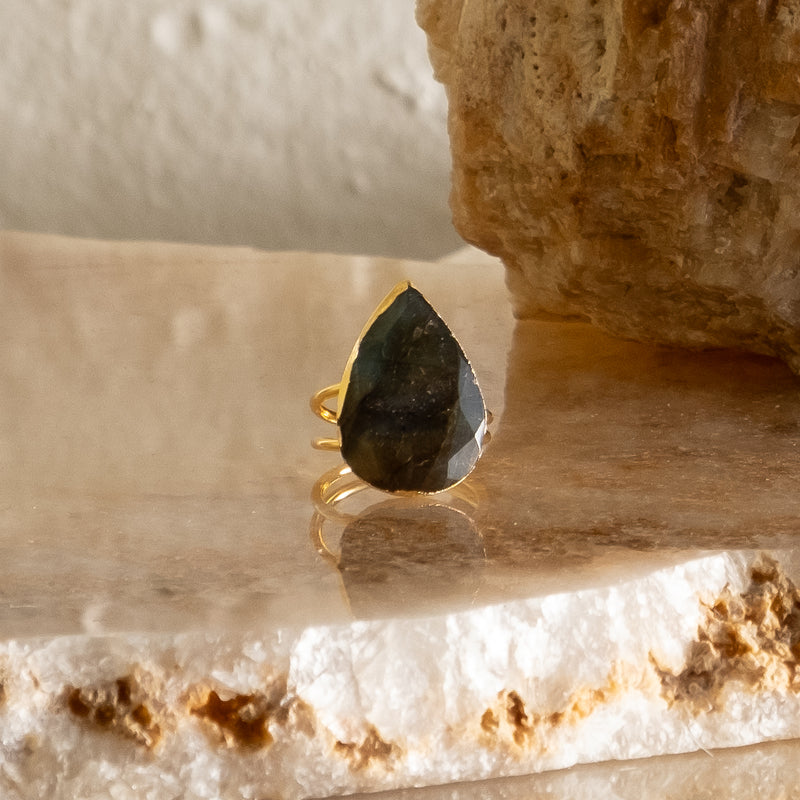 Erytheia Stone Ring