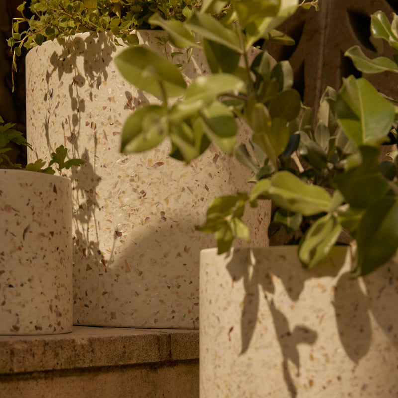 Arjen Lightweight Shell Finish Cylindrical Pot