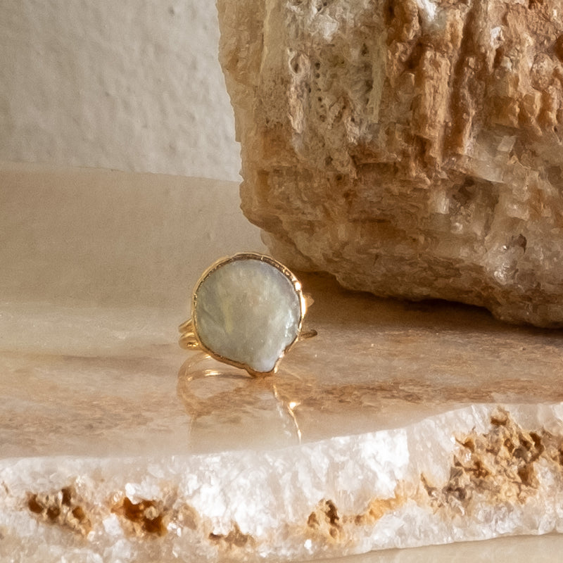 Nitsa Baroque Pearl Ring